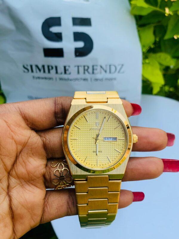 Stylish poedagar wristwatch for men
